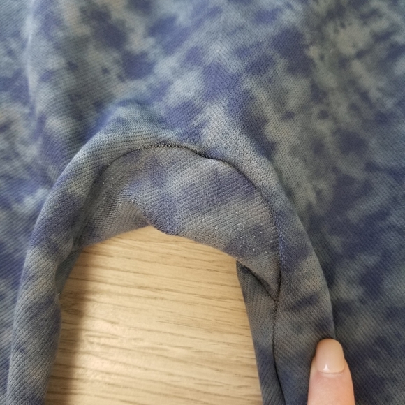 SPANX Look at Me Now seamless blue tie dye crop leggings 1X - Picture 15 of 15